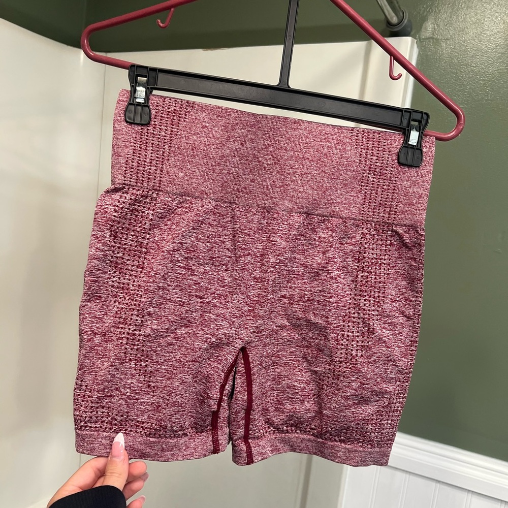 Maroon Spandex